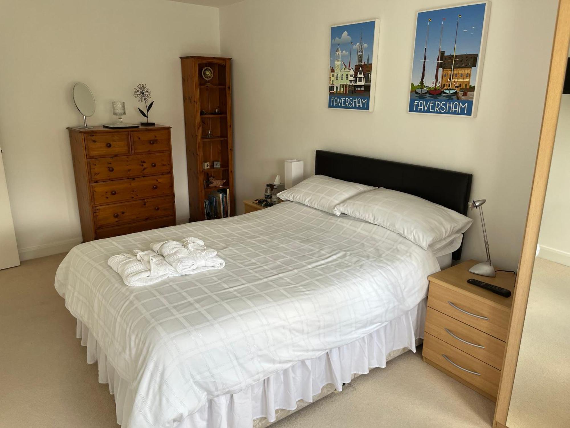 Hampton Vale, Peterborough Lakeside Large Double Bedroom With Own Bathroom Exterior photo